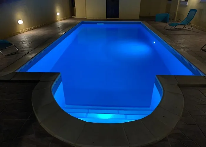 - Piscina Privata Ed Esclusiva
